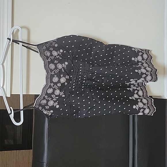 Embroidered top - Picture 2 of 2